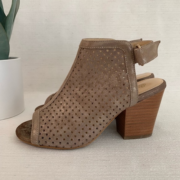 Isola Lora Anthracite Taupe Foil Suede Peep Toe Heeled Sandals Woman’s 5.5M - Picture 5 of 12